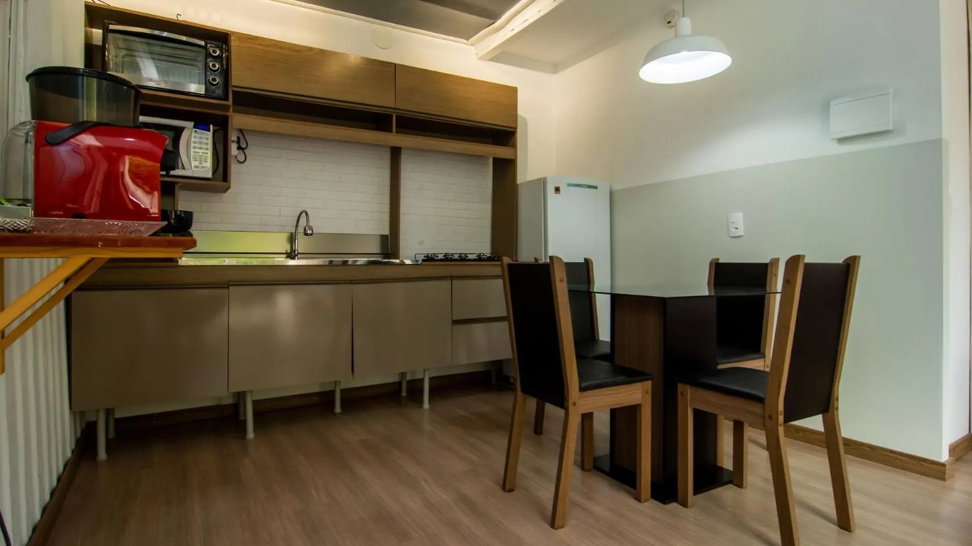 Casa Container Mágica no Campeche, 15 minutos da praia Florianópolis
